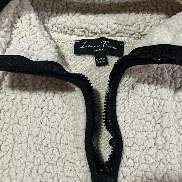 💛Love Tree Quarter Zip Up - Picture 2 of 3